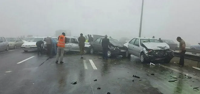 İran’da zincirleme kaza: Yüzlerce araç birbirine girdi