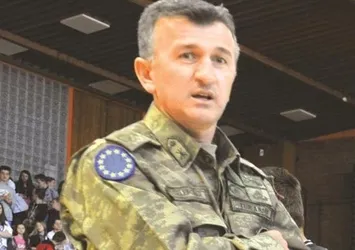 MİT operasyonunu yapan general de ihraç edildi