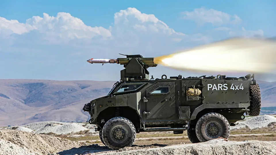 Pars 4x4 TSK'nın gücüne güç kattı! 2 ülke talip oldu