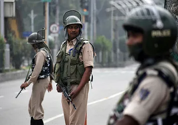 Pakistan Hindistan arasında gerginlik tırmanıyor