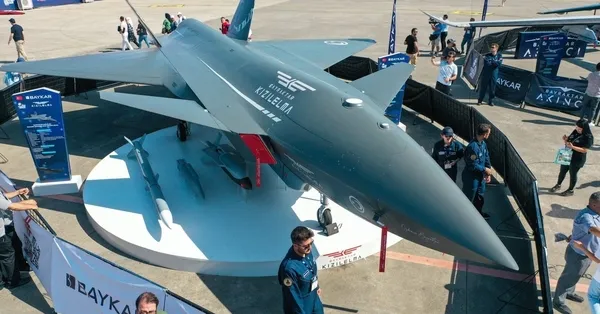 Hedef KIZILELMA belgeseli bugün yayınlanacak! Selçuk ve Haluk Bayraktar anlatıyor! Çekimleri aylar sürdü