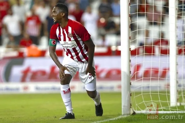 Nasri ve Samuel Eto'o'dan inanılmaz skandal! 14