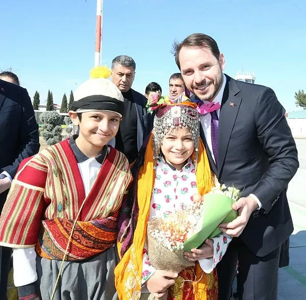 Hazine ve Maliye Bakanı Berat Albayrak’a Gaziantep’te sevgi seli