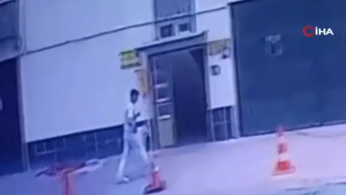 Başkent'te ayakkabı hırsızlığı: O anlar kameraya yansıdı