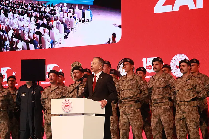 Bakan Yerlikaya’dan 15 Temmuz mesajı: Hangi ine saklanırlarsa saklansınlar, bu millete yapılan ihanetin hesabını soruyoruz