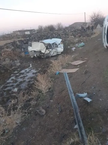 Şanlıurfa Siverek'te feci kaza! Yaralılar var - 2