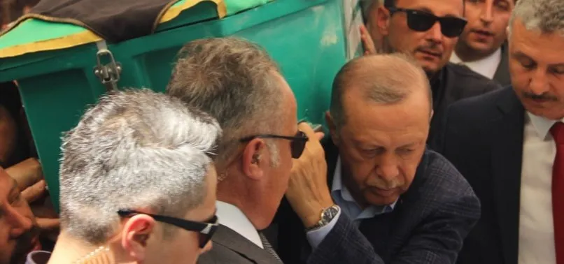 Son dakika: Başkan Recep Tayyip Erdoğan Hakan Hilmi Füzün’un cenaze törenine katıldı