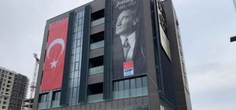 Son dakika: İzinsiz tadilat yapılan CHP İstanbul İl Binası mühürlendi!
