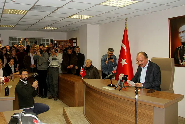 Son dakika: Fethiye Belediye Başkanı Behçet Saatcı İYİ Parti’den istifa etti