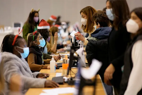 31 Aralık sokağa çıkma yasağı var mı? 2022 yılbaşı yasak olacak mı, kısıtlama olur mu? Yılbaşında yasak var mı?