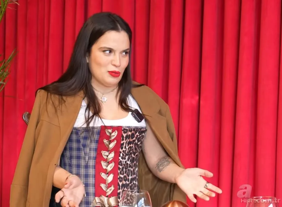 Aslı Bekiroğlu'nun doktor kabusu: "Yanlışlıkla bağırsağımı kestiler" 3