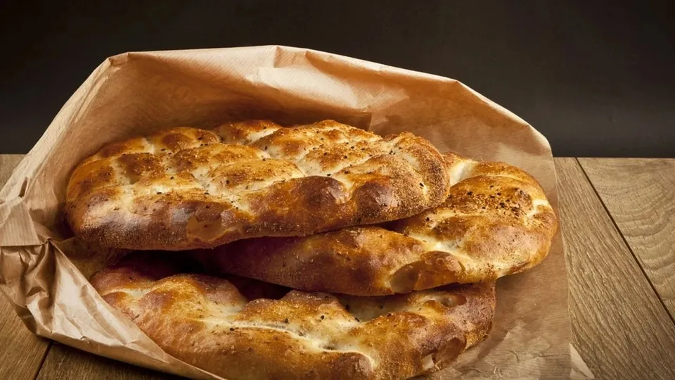 Ramazan pidesinin 2025 fiyatı belli oldu! İstanbul’da 250 gram pide 20 TL’den satılacak
