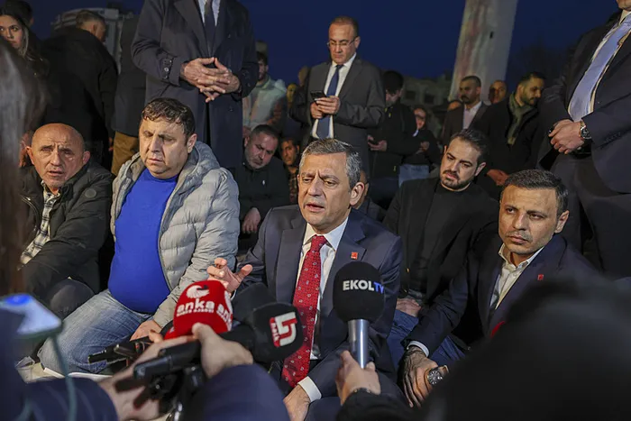 CHP'den sonu gelmez tehditler! Şimdi sıra TV kanallarında - 1