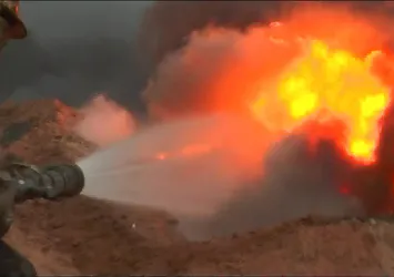 Petrol kuyuları hala yanıyor