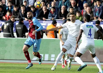 Spor Toto Süper Lig'in 15. haftasında Trabzonspor, Kasımpaşayı 3-0'la geçti