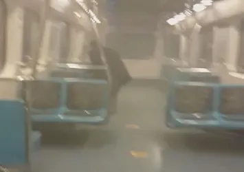 Tramvayda peş peşe yangın paniği! Vatandaş büyük korku yaşadı