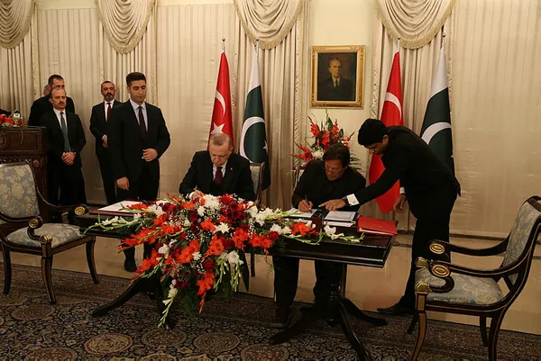 Başkan Erdoğan ile Pakistan Başbakanı İmran Han’dan kritik açıklamalar