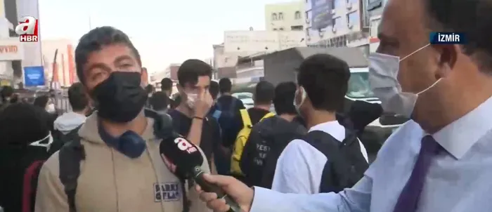 İzmir’de duraklarda yoğunluk! Otobüsler yetersiz kaldı öğrenciler okula yetişemedi - 4