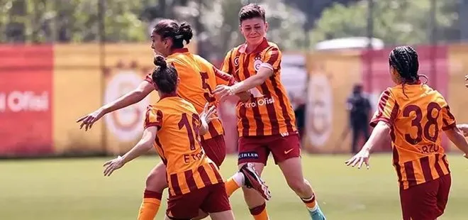 Galatasaray Kadın Futbol takımı ilk kez şampiyon oldu