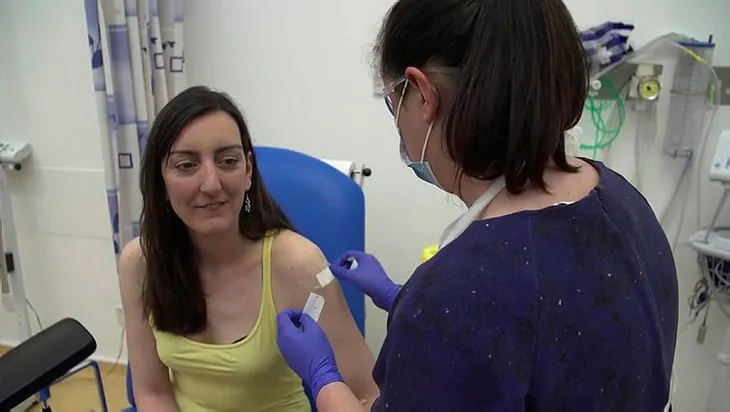 ingiltere-koronavirus-asisini-insanlar-uzerinde-denedi-1587708966643.jpg İngiltere koronavirüs aşısını insanlar üzerinde denedi - 2