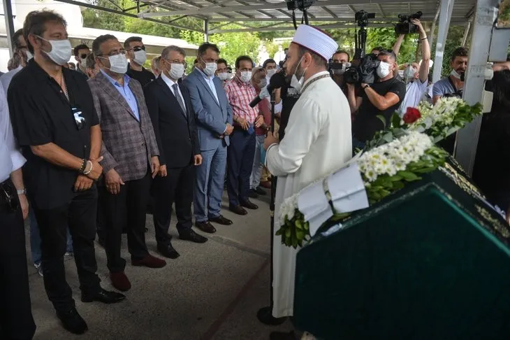 Seyfi Dursunoğlu’na son veda! Vasiyeti yerine getirilemedi