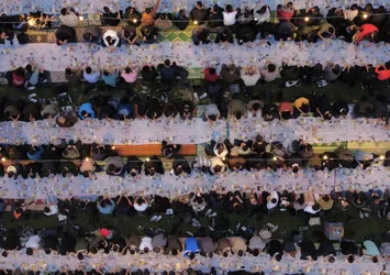 Boğaziçi Üniversitesi'nde 3 yıl sonra iftar programı! Binlerce genç katıldı