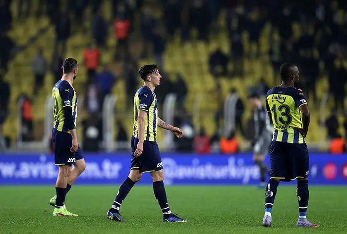 Fenerbahçe Başkanı Ali Koç yeni teknik direktör için tarihi duyurdu - 7
