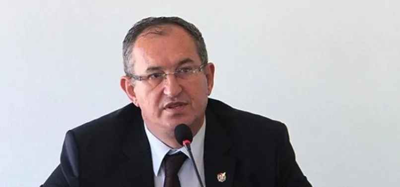 Tunç Soyer'in KKTC skandalı sonrası bir skandal da Atila Sertel'den! Kırım'ın Rusya'ya ait olduğunu...