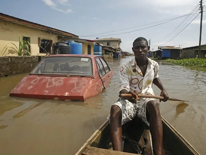 Nijerya’da sel felaketi! 100 bin insan evini terk etti! Ülkenin durumu içler acısı