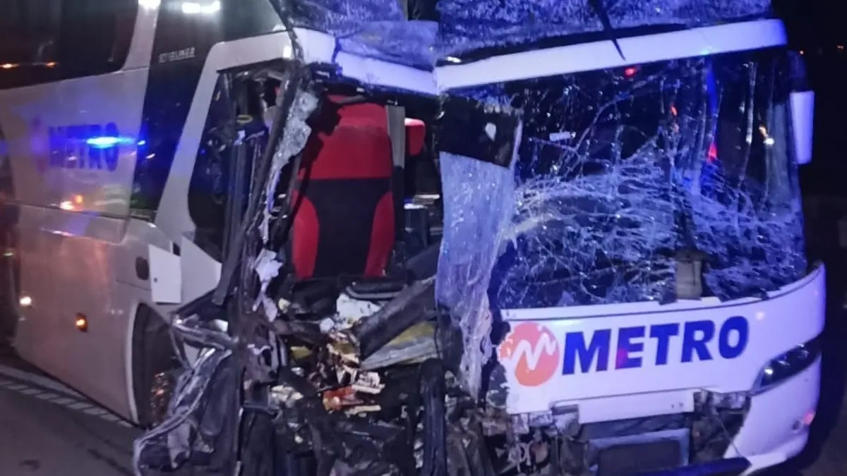 Amasya'da otobüs ile TIR çarpıştı: Çok sayıda yaralı var