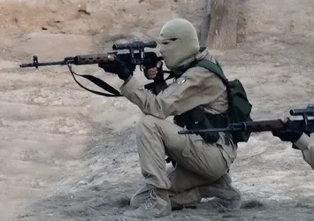 Musul'da çocuklar keskin nişancıların hedefinde