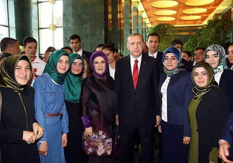 İmam hatip öğrencilerinden Erdoğan'a sürpriz - 1