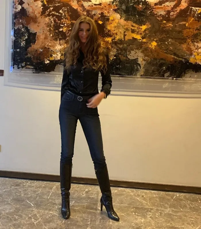 bir-donemin-unlu-mankeni-duygu-ulas-komsusunun-motosikletine-carpip-kacti-1739512356574.jpg Kaynak: Instagram