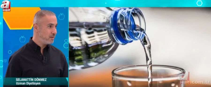 Su içerek zayıflamak mümkün mü? Günde kaç bardak su içmeli? Uzman isim uyardı: 8 bardağın altında içiyorsanız... 3