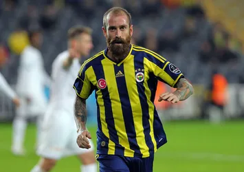 Mehmet Topuz ve Raul Meireles boşta kaldı!