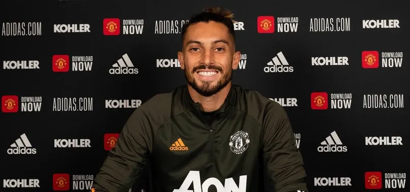 Alex Telles Manchester United'a transfer oldu