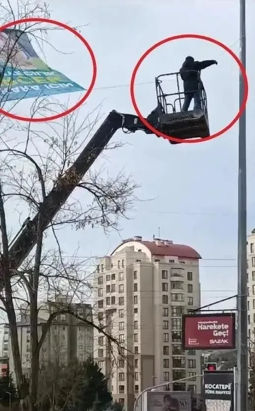 CHP’li belediyeden bir afiş hazımsızlığı daha! Murat Kurum’un pankartları Merter’de de kaldırıldı