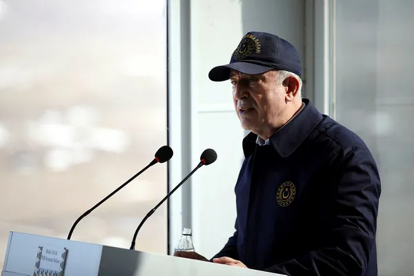 Son dakika: Bakan Akar'dan Pençe Kartal-2 Harekatı açıklaması - 1