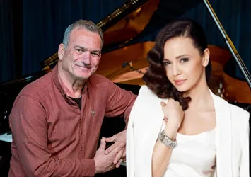 Zeynep Özyılmazel ve Kerem Görsev evleniyor! Ünlü çiftten ilk fotoğraf...