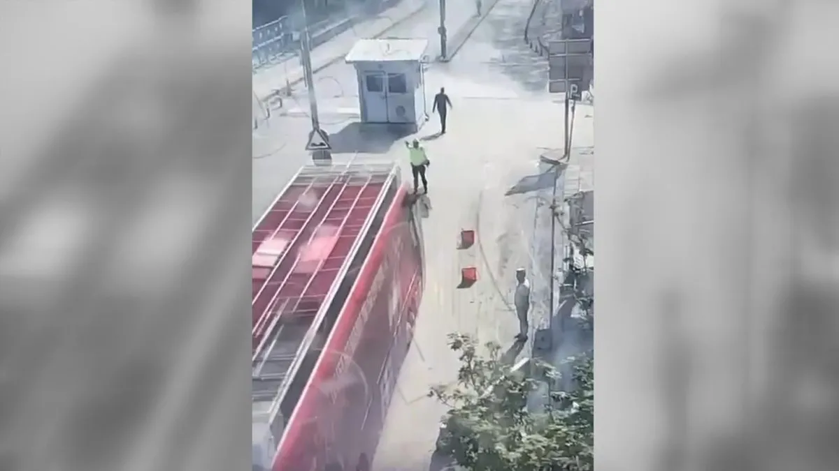 CHP otobüsünü polisin üzerine sürdü! O şoförün ifadesi ortaya çıktı: Milletvekilleri yola devam etmemi söyledi