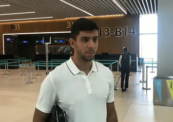 Cenk Özkaçar resmen Lyon'da
