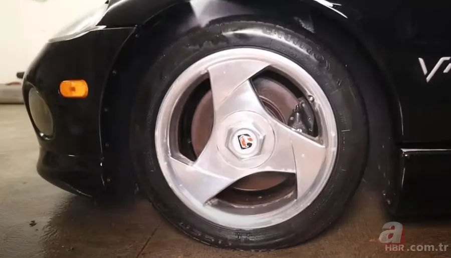 Garajda kaderine terk edilmiş Dodge marka arabayı yenilediler 🚗 Sahiplerinin gözü yaşlı 24