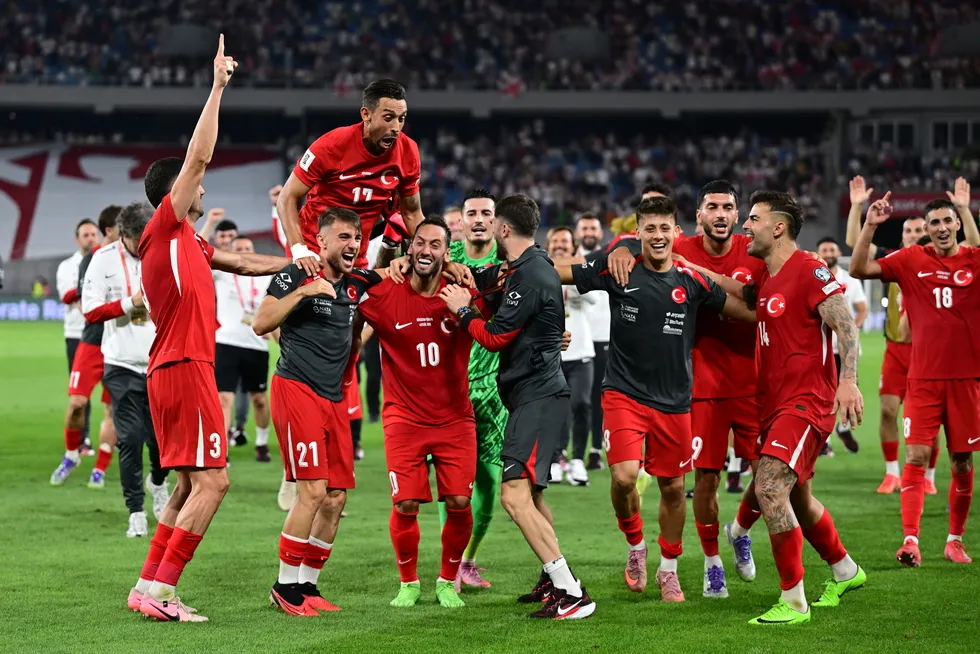 uefa-uluslar-ligi-grup-asamasi-ay-yildizlilar-hangi-grupta-rakipler-kim-1789992681833.jpg UEFA Uluslar Ligi'nde Türkiye ilk kez A Ligi’nde mücadele edecek: İşte Millilerimizin rakipleri - 1