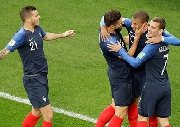 Fransa Peru maç sonucu! Fransa Dünya Kupası'nda turu garantiledi