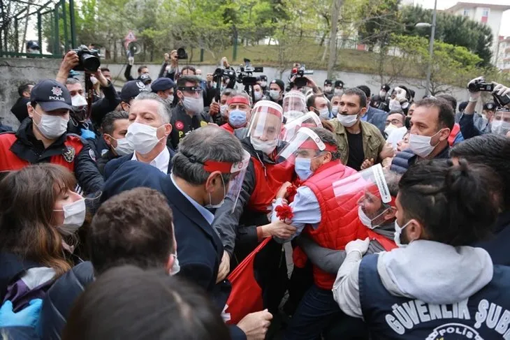 DİSK üyelerinden skandal hareket! Herkesin hayatını tehlikeye attılar