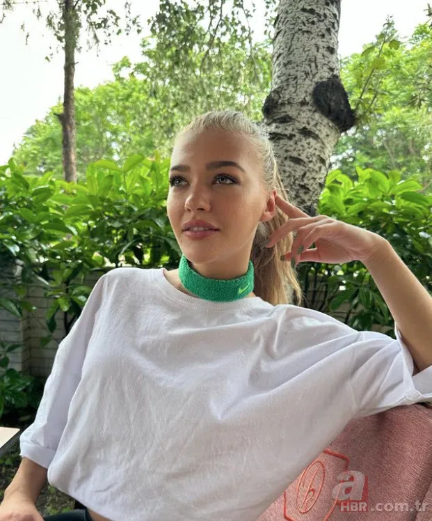 Melisa Döngel annesini paylaştı beğeni yağdı! Güzelliği ondan miras 3