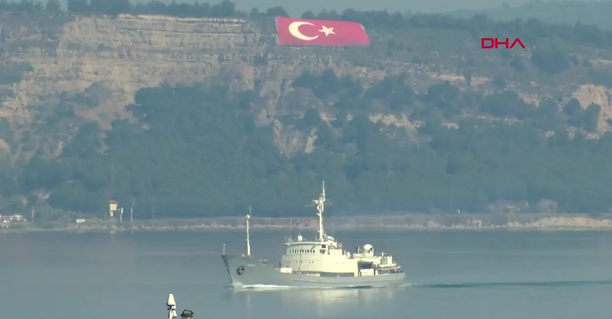 Rus istihbarat gemisi Çanakkale Boğazı'ndan geçti |Video