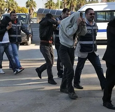 sahte-diploma-skandalinda-kan-donduran-olay-depremde-olen-avukatlarla-dalga-gectiler-1754541134852.jpeg Sahte diploma skandalında kan donduran yöntemler