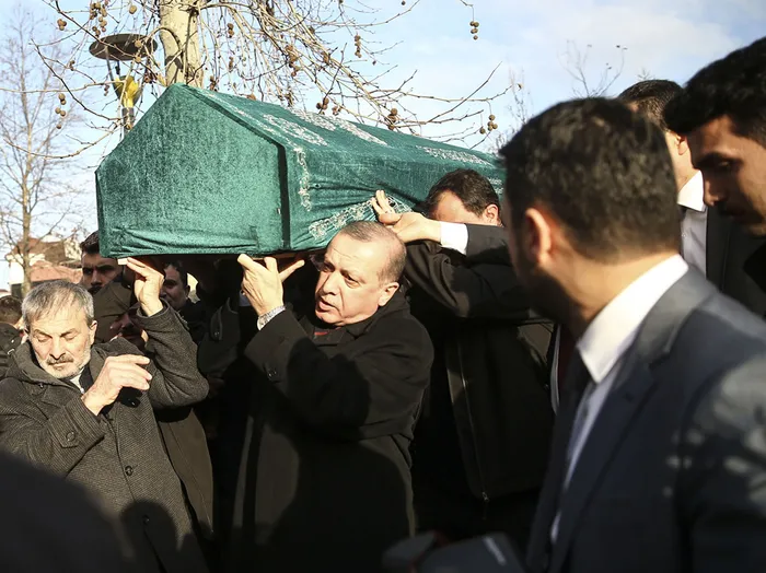 Cumhurbaşkanı Erdoğan cenaze namazına katıldı - 2