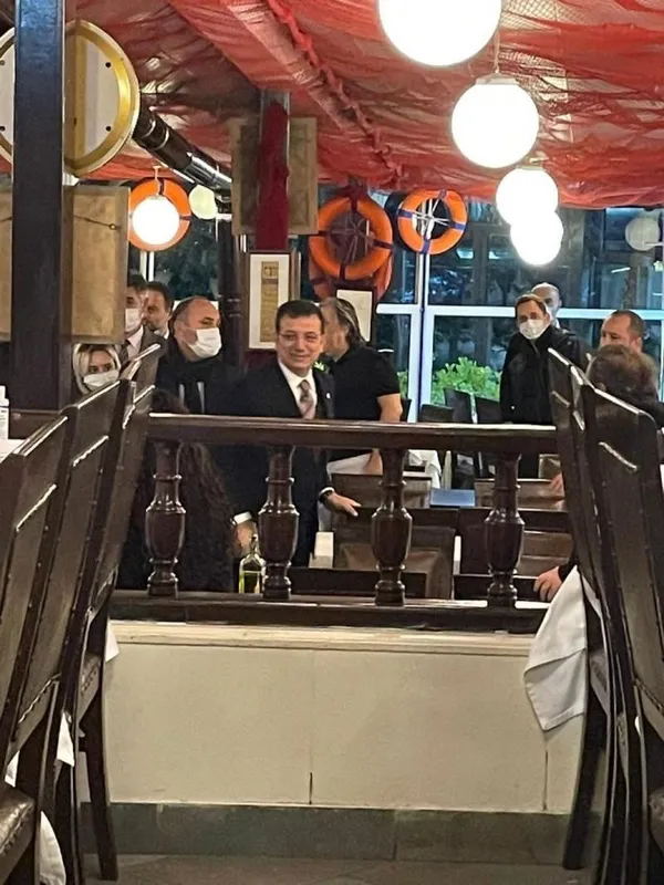 Ekrem İmamoğlu’nun balıkçı keyfine bir tepki de Bakan Varank’tan: Karla mücadele balık tuzlayarak olmaz